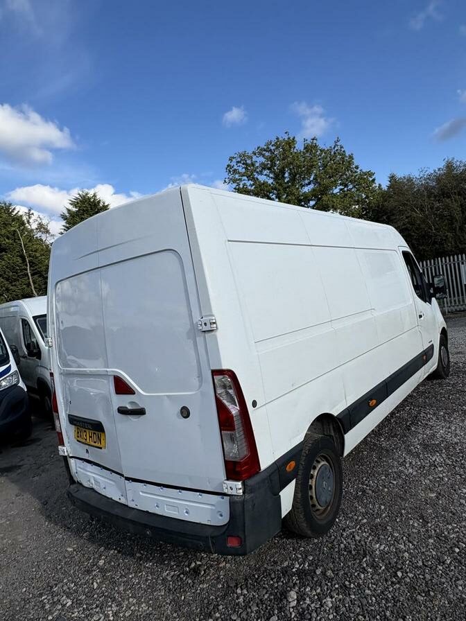 2013 Renault Master – Model: Master 125.35 LWB – BX13HDN