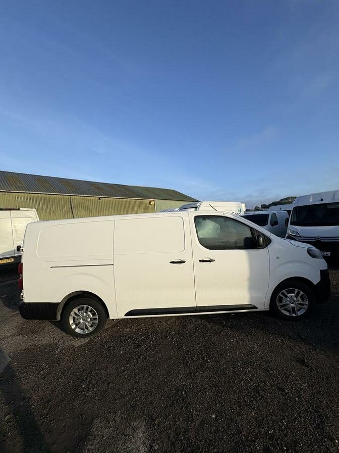 2021 Vauxhall Vivaro – Model: Vivaro 2900 Dynamic S/S – DP70CBV