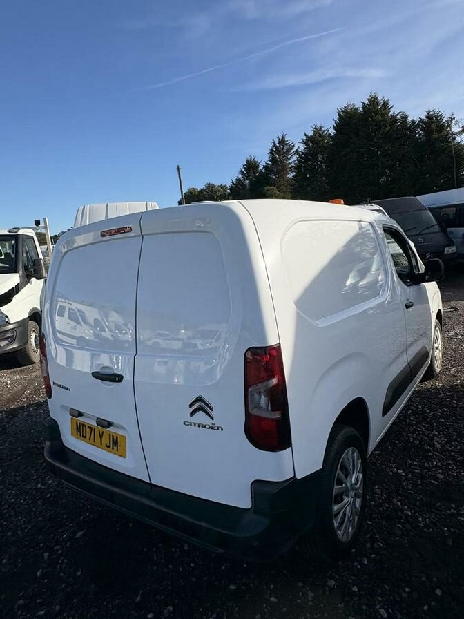 2022 Citroen Berlingo – Model: Berlingo 1000 Enterprise Professional Blue HDi – MD71YJM