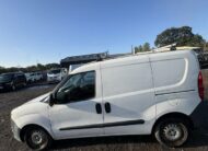 2016 Vauxhall Combo – Model: Combo 2000 L1H1 CDTi – VU66EXF