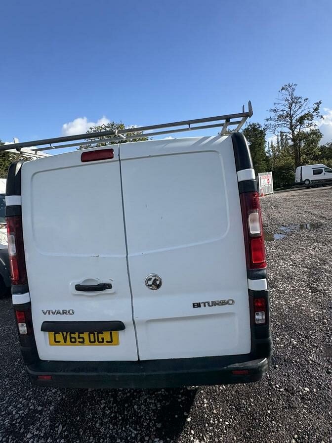 2015 Vauxhall Vivaro – Model: Vivaro  2700 CDTI – CV65OGJ