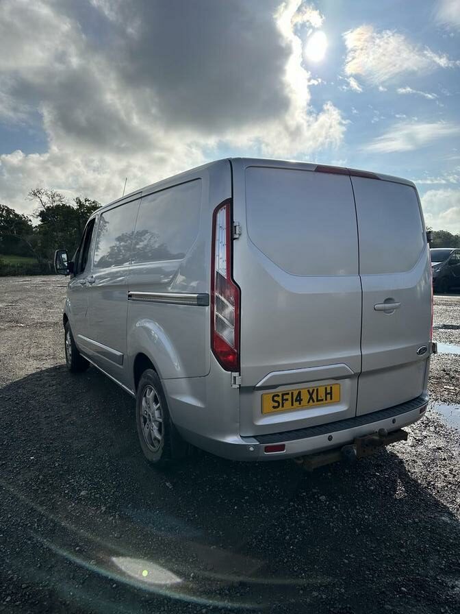 2014 Ford Transit Custom – Model: Transit Custom 270 Limited E-Tech – SF14XLH