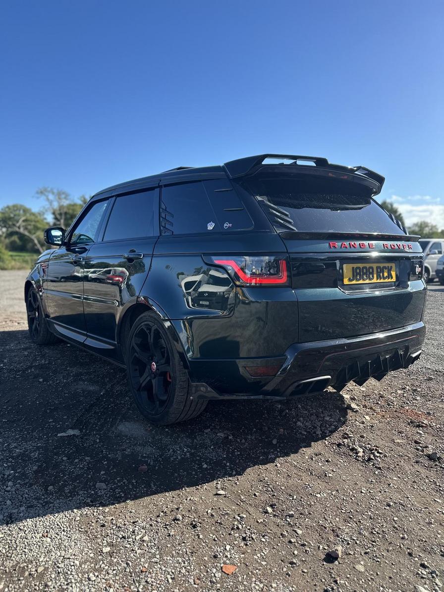 2015 Land Rover Range Rover Sport – Model: Range Rover Sport HSE Dynamic SDV6 Auto – J888RCK