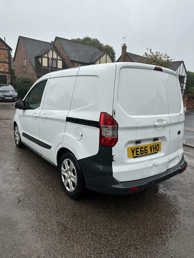 2016 Ford Transit Courier – Model: Transit Courier Trend TDCi – YE66VHO