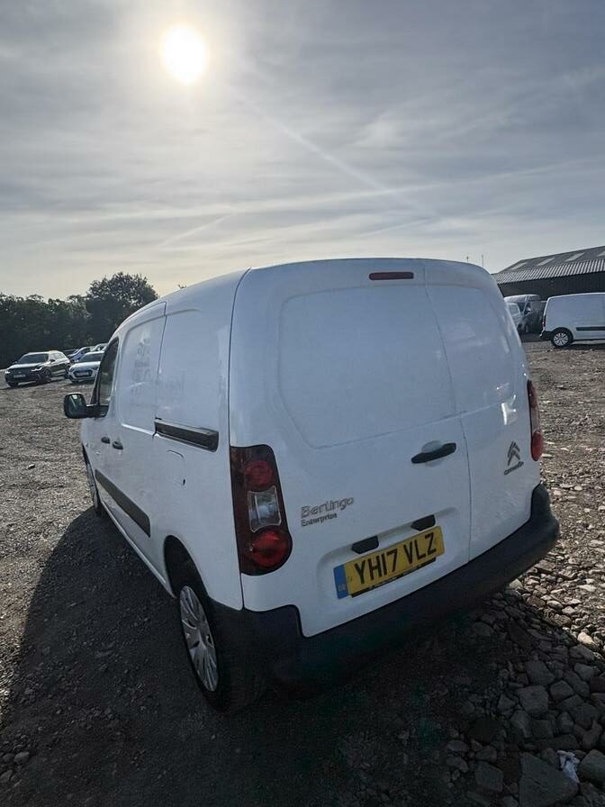 2017 Citroen Berlingo – Model: Berlingo 850 Enterprise Blue HDi – YH17VLZ