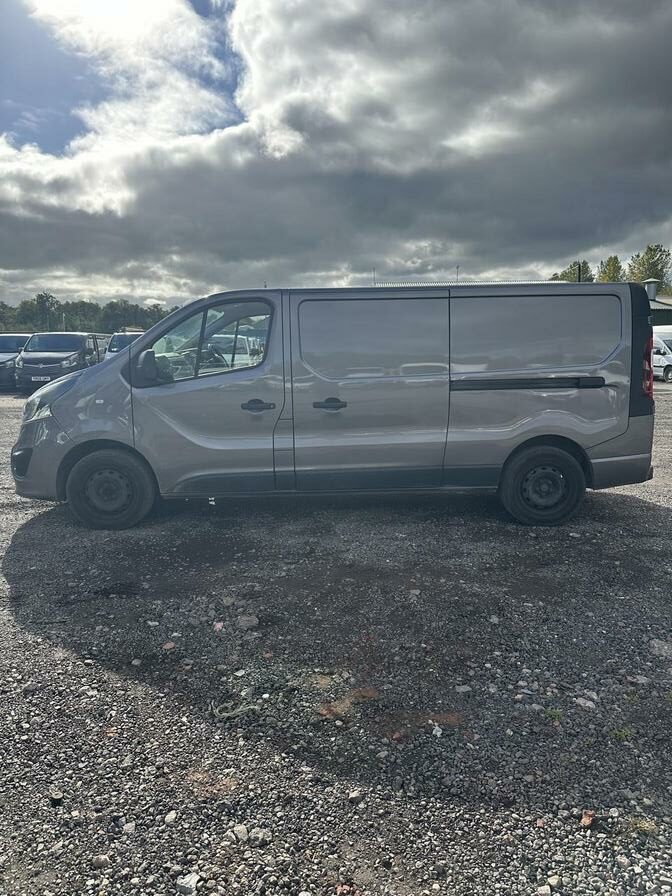 2018 Vauxhall Vivaro – Model: Vivaro  2900 Sportive CDTi – MM18JYC