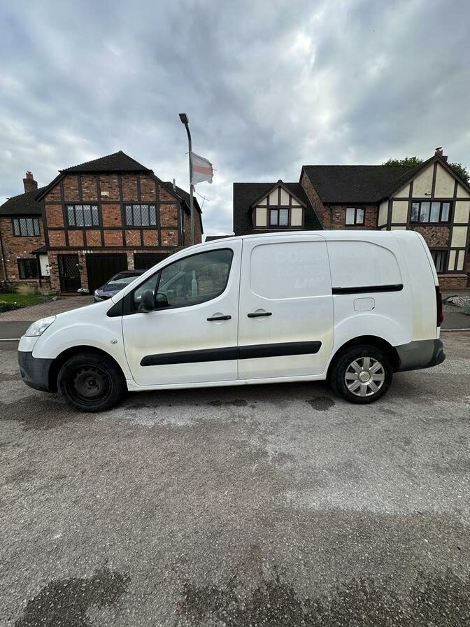 2014 Peugeot Partner – Model: Partner CRC HDi – AF64WVE