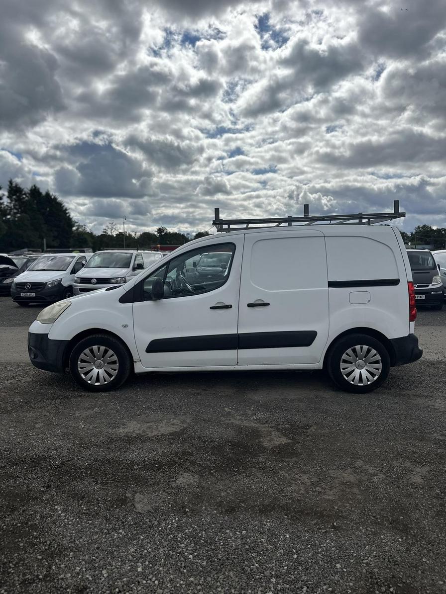 2012 Citroen Berlingo – Model: Berlingo 625 LX HDi – PN12YJZ
