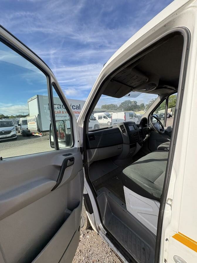 2014 Volkswagen Crafter – Model: Crafter CR35 TDI – PJ64KWX
