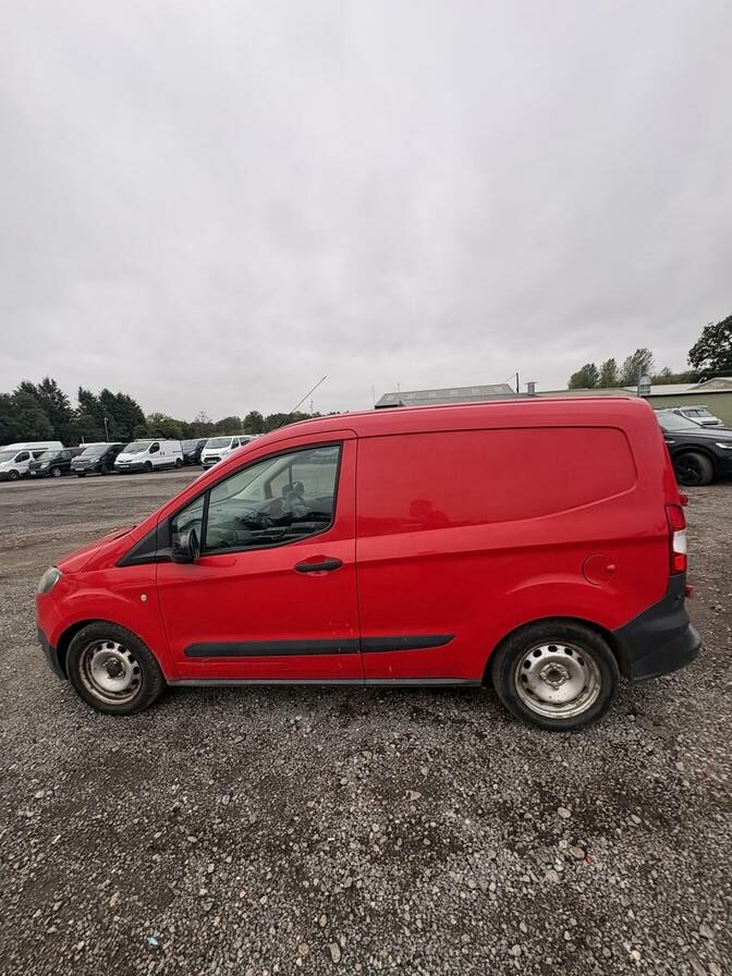 2015 Ford Transit Courier – Model: Transit Courier Base TDCi – YM15VCL