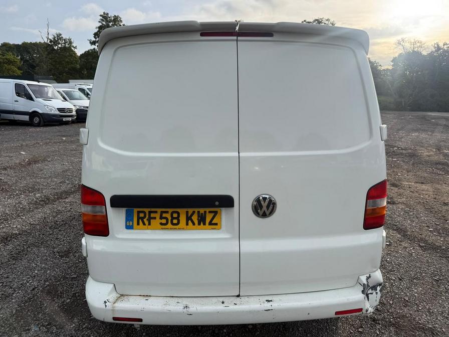 2008 Volkswagen Transporter – Model: Transporter T28 102 TDI SWB – RF58KWZ