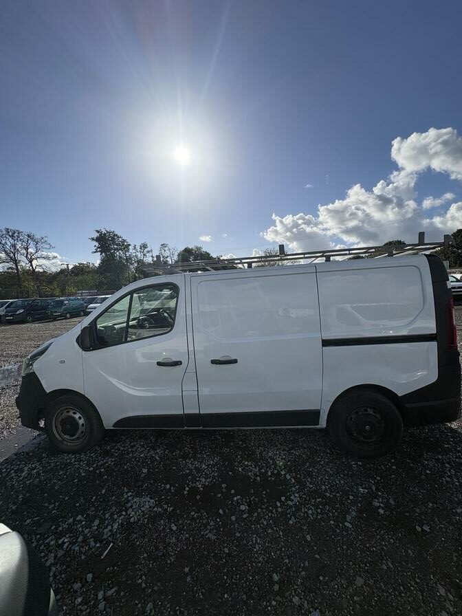 2015 Vauxhall Vivaro – Model: Vivaro  2700 CDTI – CV65OGJ