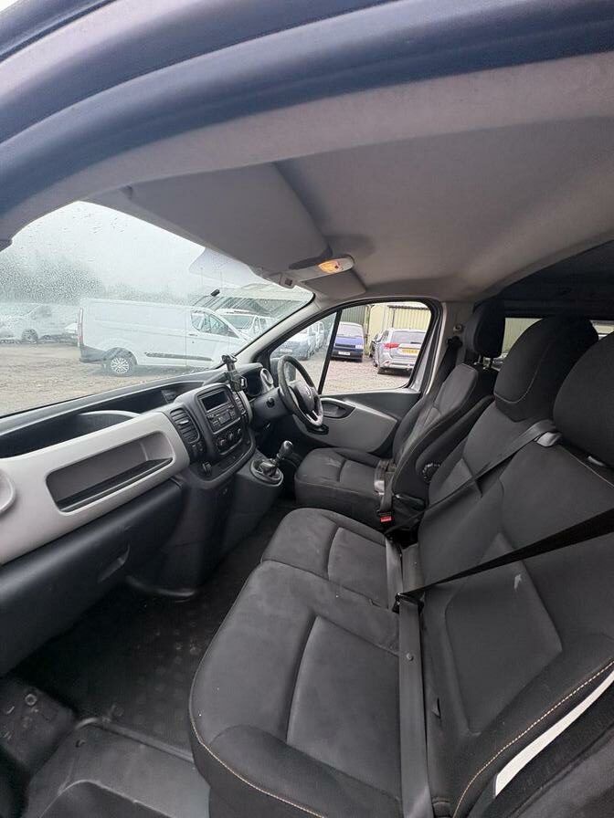 2015 Renault Trafic – Model: Trafic SL27 Business+ dCi – DN15HZT
