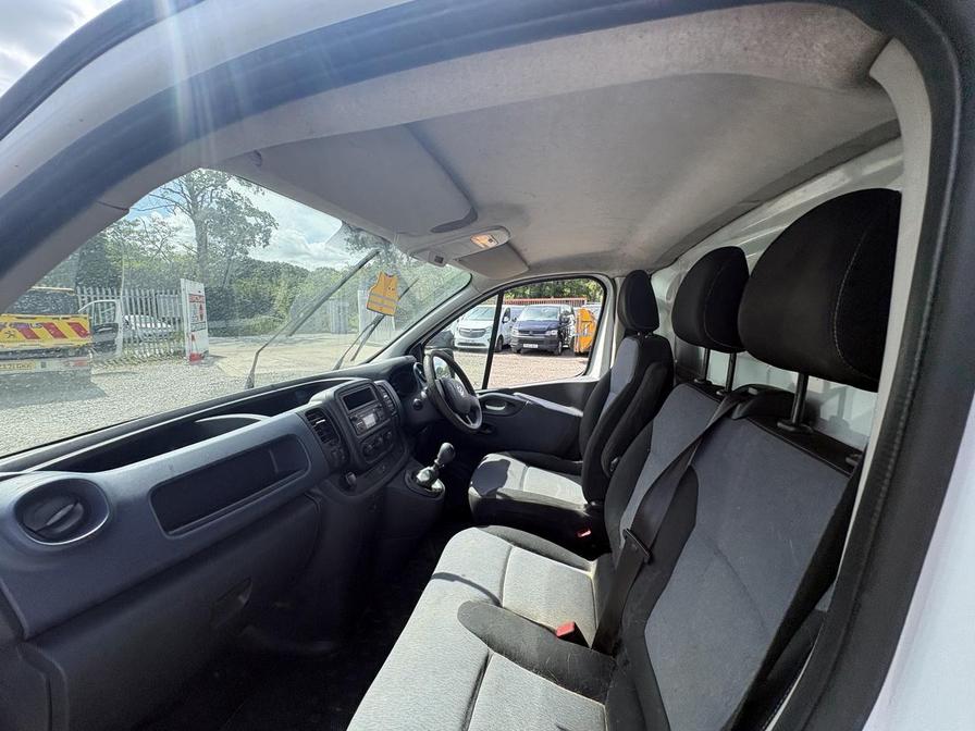 2015 Vauxhall Vivaro – Model: Vivaro  2900 CDTI – DS15EPK