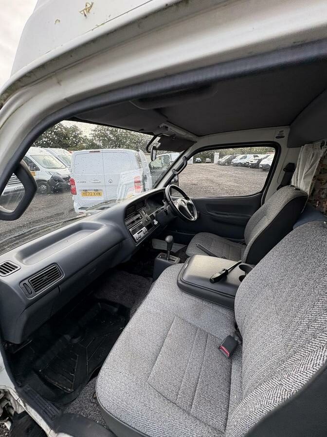 1995 Toyota HIAce – Model: Hiace – M545BSW