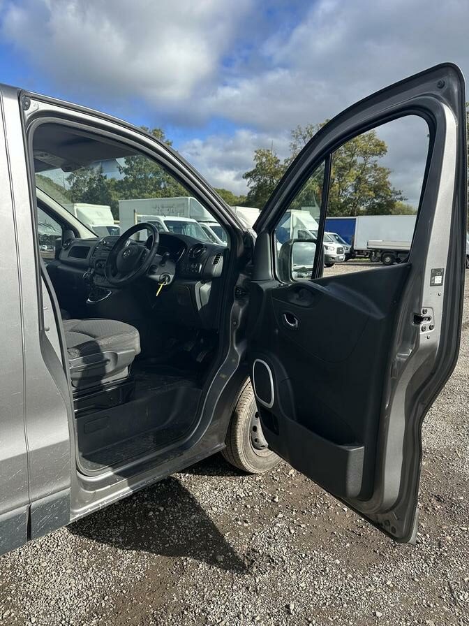 2018 Vauxhall Vivaro – Model: Vivaro  2900 Sportive CDTi – MM18JYC