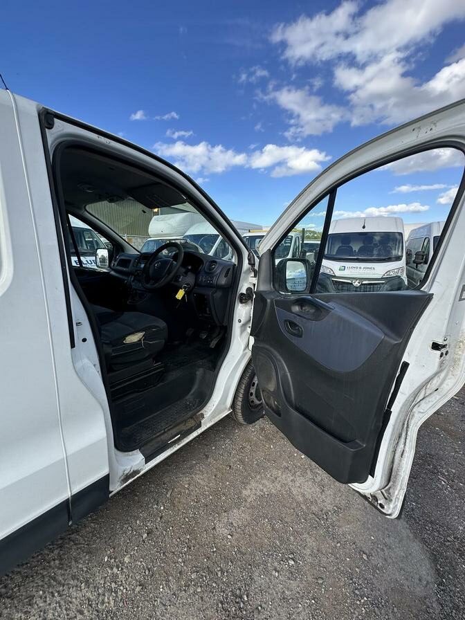2017 Vauxhall Vivaro – Model: Vivaro  2900 CDTI – HY17ZDG