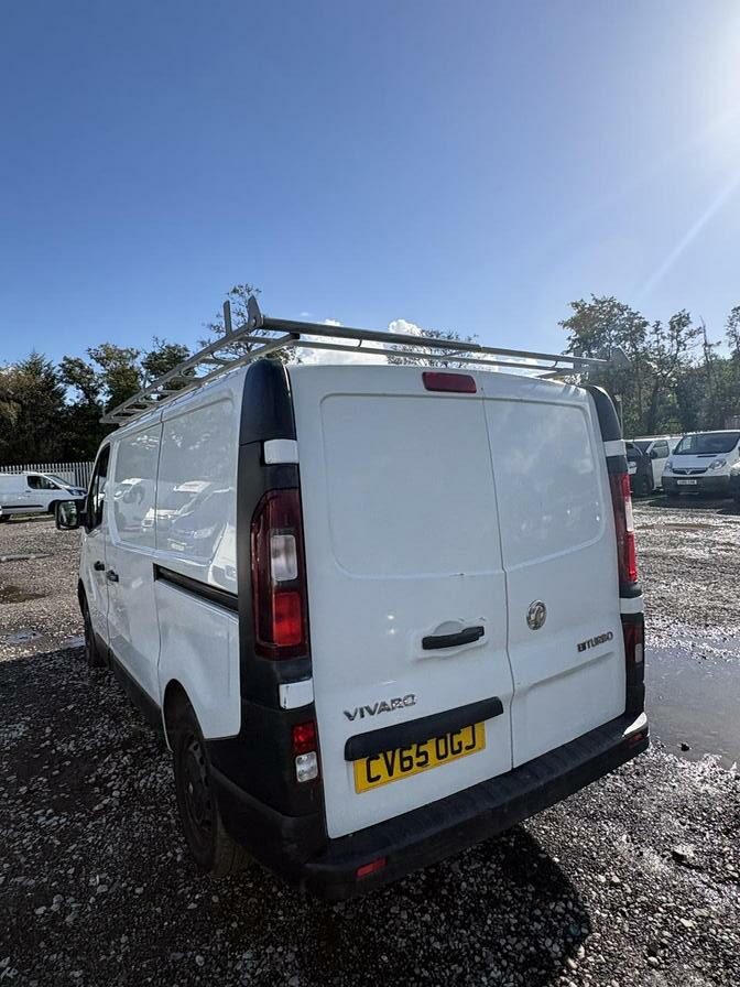 2015 Vauxhall Vivaro – Model: Vivaro  2700 CDTI – CV65OGJ