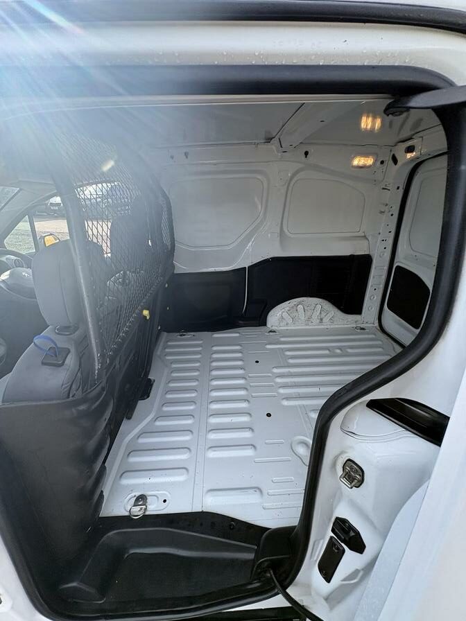 2014 Peugeot Partner – Model: Partner 850 Professional L1 HDi – FL14XPY