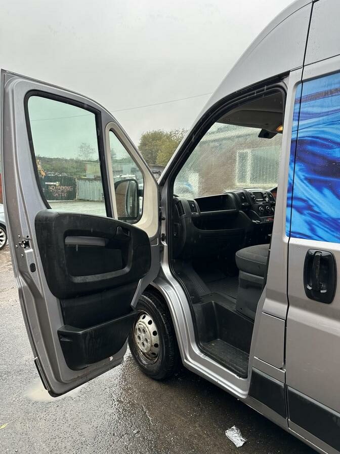 2022 Citroen Relay – Model: Relay 35 L2H2 Enterprise Blue HDi S/S – LC22NBG