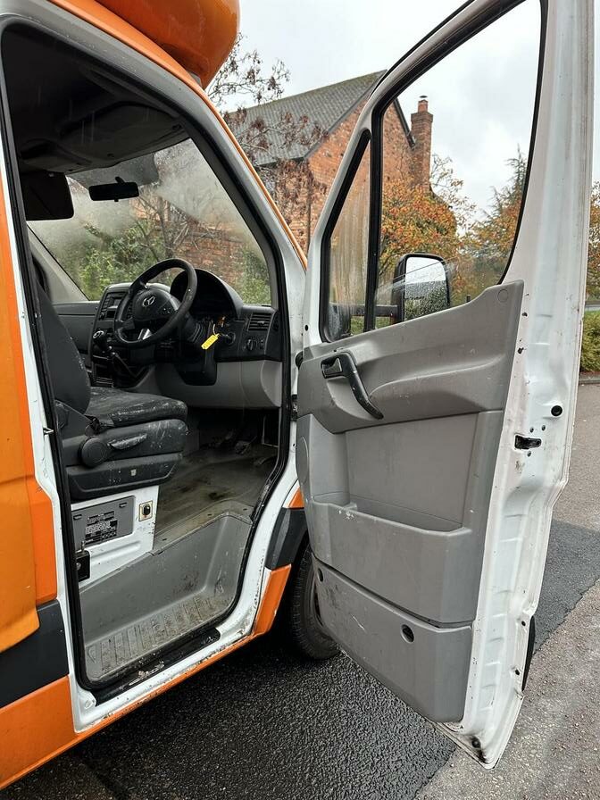 2015 Mercedes-Benz Sprinter – Model: Sprinter 313 CDi – KM15UJC
