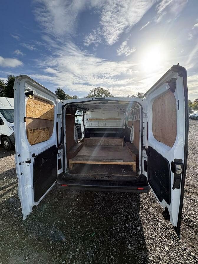 2016 Renault Trafic – Model: Trafic SL27 Business+ Energy dCi – LX66OMA