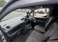 2021 Peugeot Partner – Model: Partner Professional Premium Blue HDi – BG71VUV