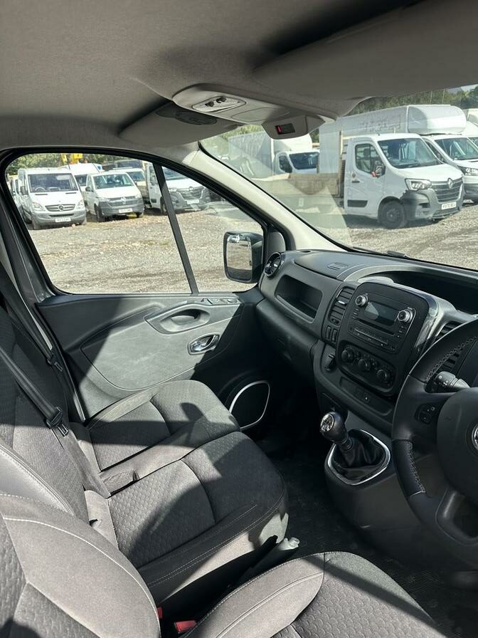 2018 Vauxhall Vivaro – Model: Vivaro  2900 Sportive CDTi – MM18JYC