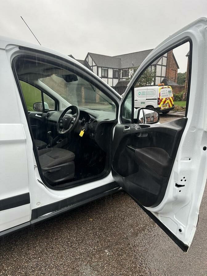 2016 Ford Transit Courier – Model: Transit Courier Trend TDCi – YE66VHO