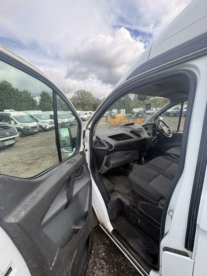2014 Ford Transit Custom – Model: Transit Custom 290 E-Tech – TFZ9726