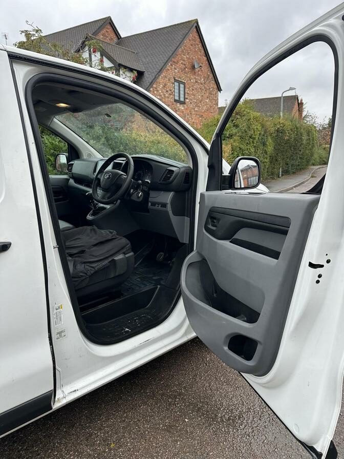 2020 Toyota Proace – Model: Proace Active – FY70MDE