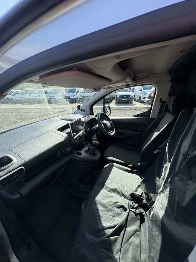2022 Citroen Berlingo – Model: Berlingo 1000 Enterprise Professional Blue HDi – LA71SSX