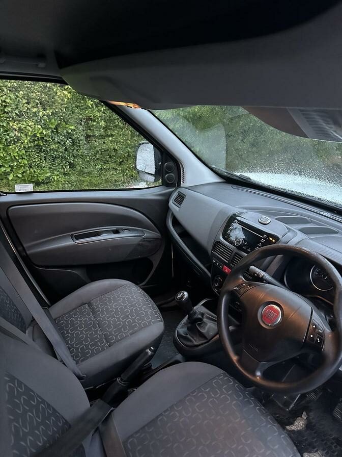 2017 Fiat Doblo Cargo – Model: Doblo 16v SX MultiJet II – CV17OED