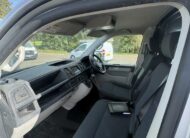 2015 Volkswagen Transporter – Model: Transporter T28 Highline TDI BlueMotion Technology – RJ65VKO