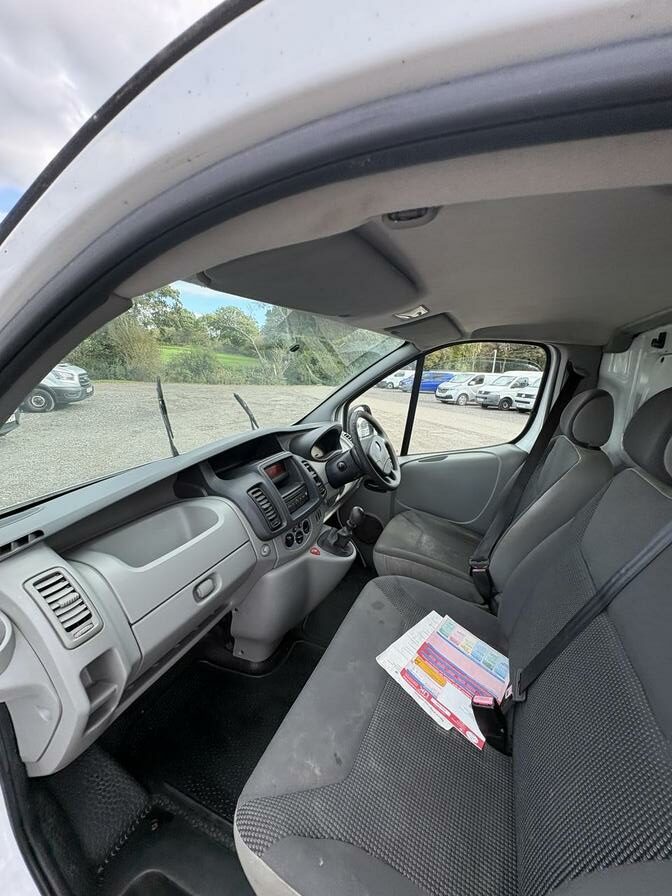 2011 Vauxhall Vivaro – Model: Vivaro 2700 CDTi 89 SWB – PE61XHN